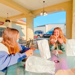 Meet your Posher, Anna